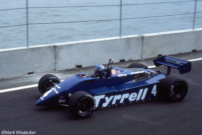 ...Tyrrell 011 4/Ford Cosworth DFV