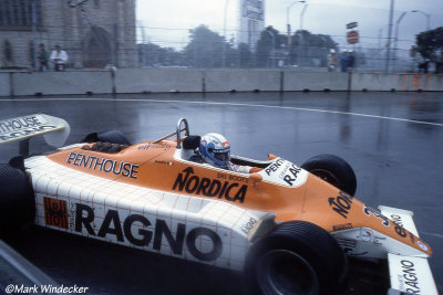 ...Arrows A4 4/Ford Cosworth DFV