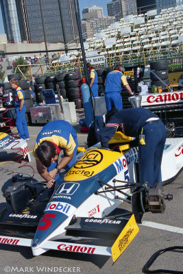 Williams FW11/Honda RA166E ....