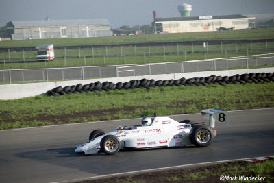 5th Bill Pratt,   Swift DB-4