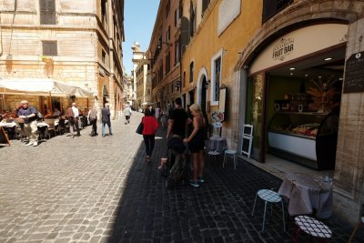 IT212_00022_Rome_pb.jpg