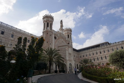 Notre D'amme...