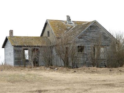 Old farm building 6636