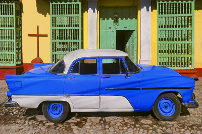  Cuba - Trinidad de Cuba - A fine blue and white model with the towns colonial architecture 