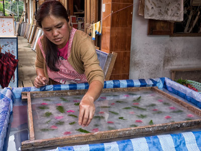 Paper producing by hand