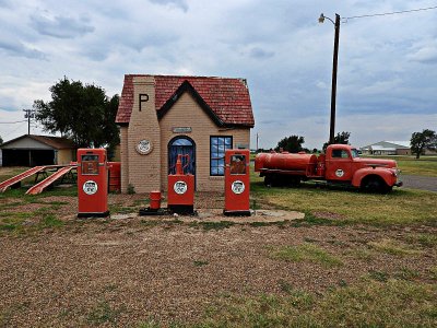 Restored 1929 Route 66 Gas Station   McLean, Texas 