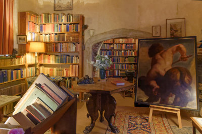 The writing room and library