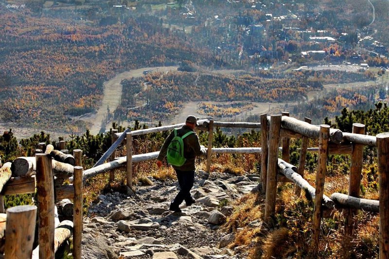 Walk along a mountain