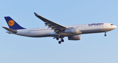 Airbus A330-343