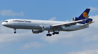 McDonnell Douglas MD-11 