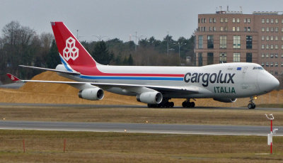 Boeing 747-4R7F