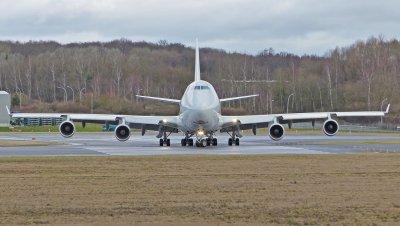 Boeing 747-4R7F