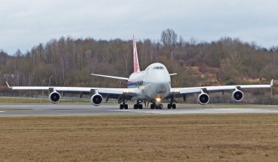 Boeing 747-4R7F