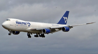 Boeing 747-87UF