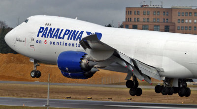 Boeing 747-87UF