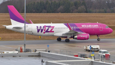 Airbus A320-200