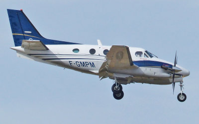 Beech C90B King Air 