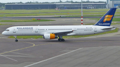 Boeing 757-200