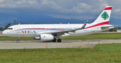 Airbus A320-200