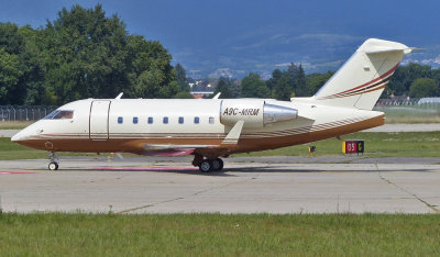 Canadair Challenger 604