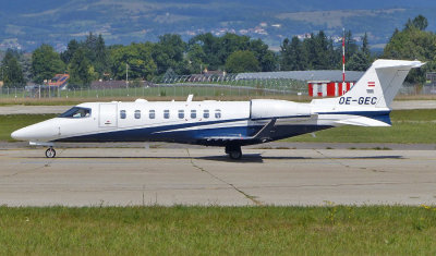 Learjet 75 