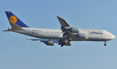 Boeing 747-830