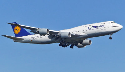 Lufthansa D-ABYF