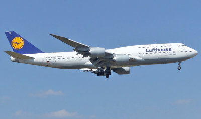 Boeing 747-830