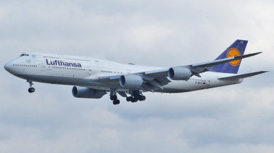 Lufthansa D-ABYO