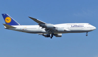 Boeing 747-830