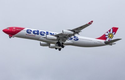 Airbus A340-313X