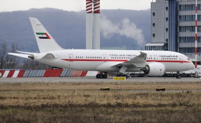 Boeing 787-8 Dreamliner United Arab Emirates Flight A6-PFC