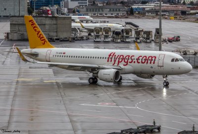 Airbus A320-200