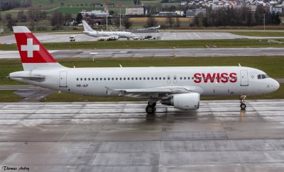 Airbus A320-200