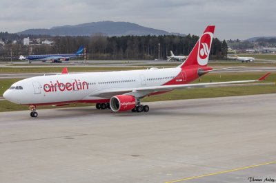 Airbus A330-243
