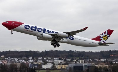Airbus A340-313X