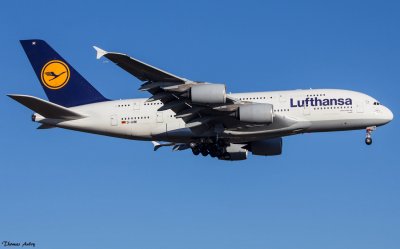  Airbus A380-841 