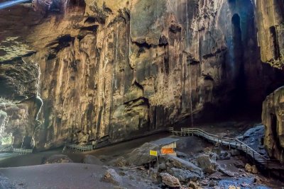 Hut in Gomantong Caves