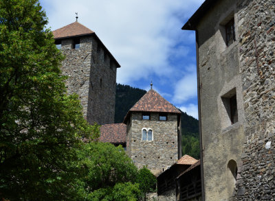 Schloss Tirol 2.jpg