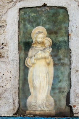 Mariabeeld in Adornesdomein