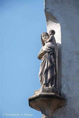 Nieuwstraat 11 X Dijver - staande Maria met Kind