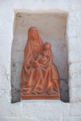 Westmeers 47 - zittende Maria met Kind