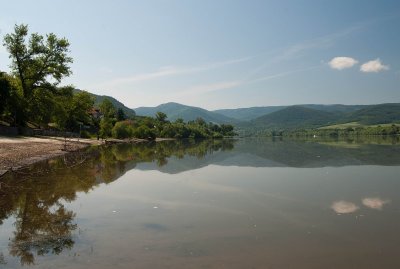 Zebegény: A Dunakanyar ékköve  -  Zebegény: The gem of the Danube Bend  