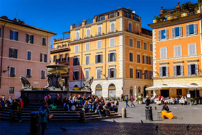Piazza St Maria in Trastevere
