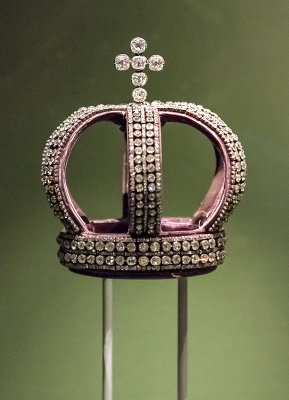 Romanov nuptial crown