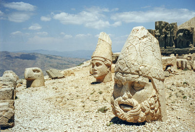 Nemrut statue heads