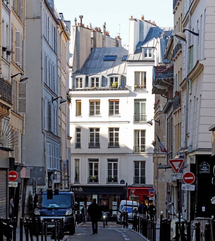 Rue Bachaumont, near Rue Montorgueil. 