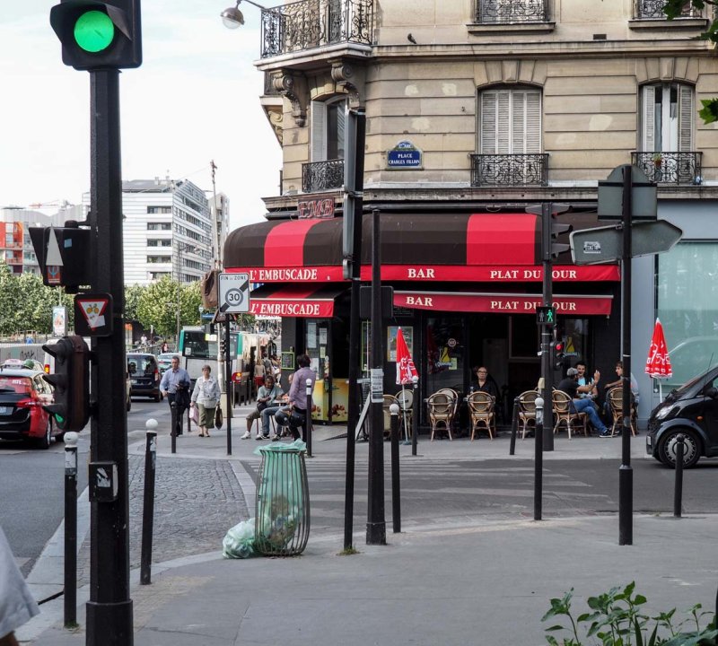 Café 'L'Embuscade', at Place de Batignolles.