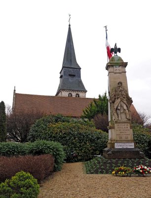 Duclair: between Rouen and Honfleur; hommage to WW I and II soldiers from this town. 