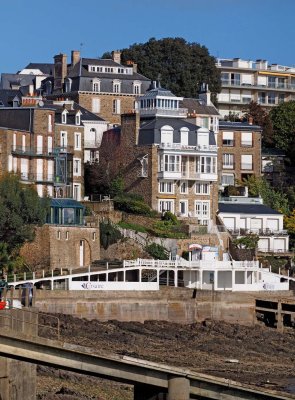 Dinard, typical and fancy houses. 